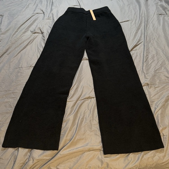 SKIMS COZY LIGHT PANT ‘ONYX’ - Picture 5 of 12